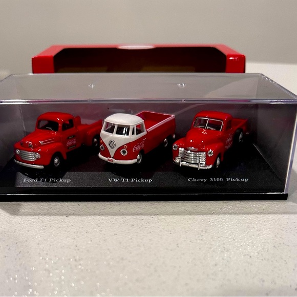 New Die-Cast Coca Cola Classic Pickup Set of Three - Motor City Classics - Picture 11 of 11